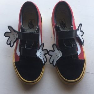 Vans Disney Mickey Hugs- kids US 2.5